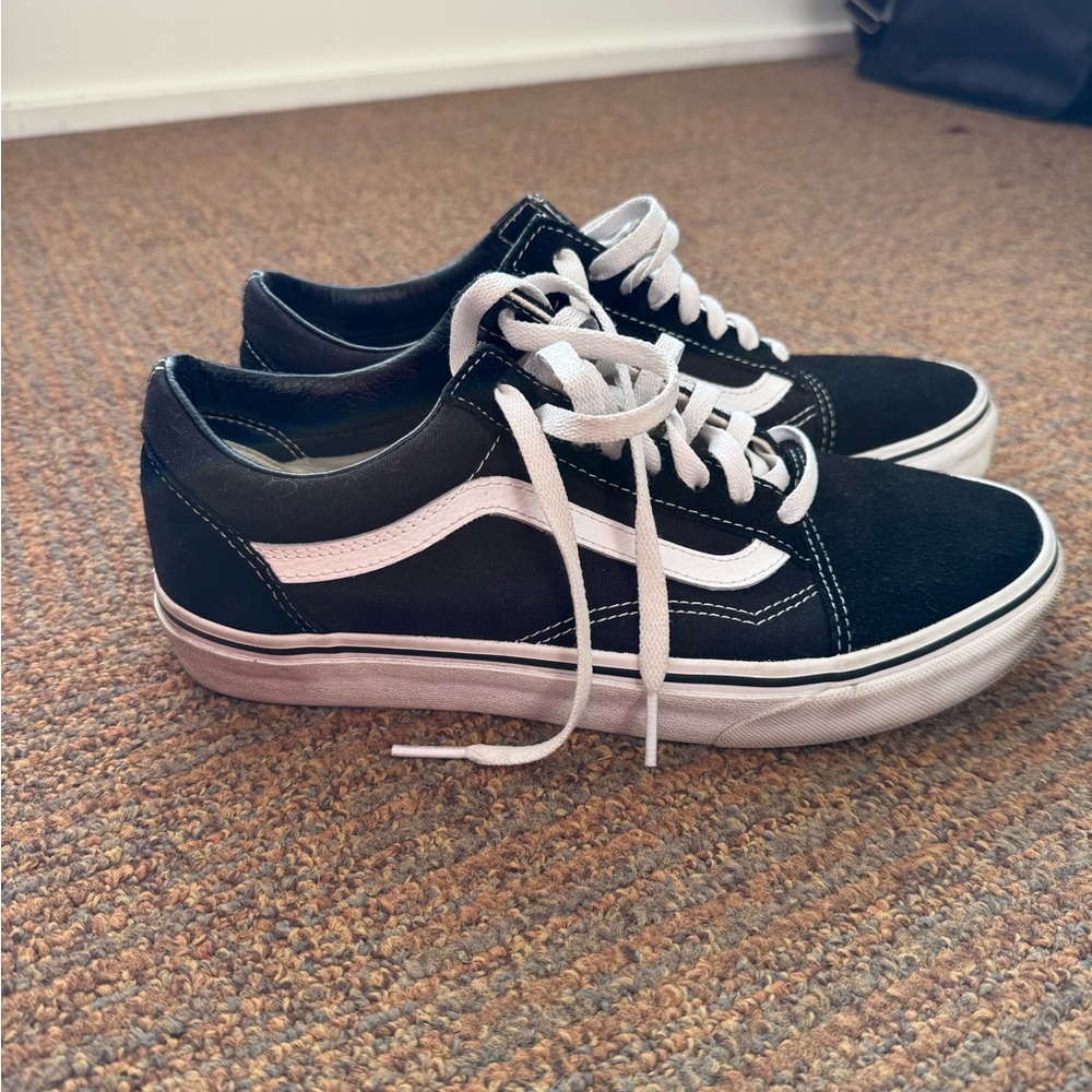 Vans - Picture 2 of 6